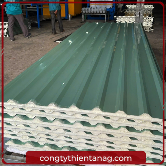 Tôn PU cách nhiệt